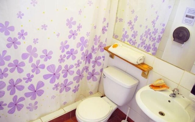 Palosanto Backpackers