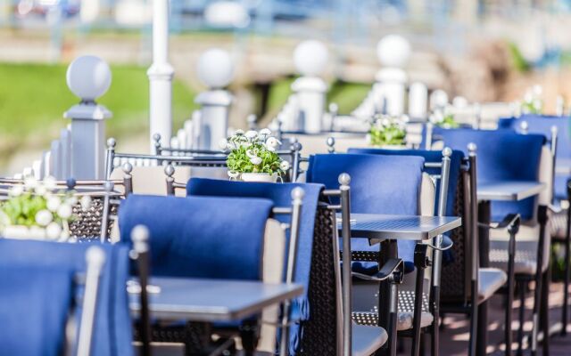 Hotel Aquarium, Ringhotel