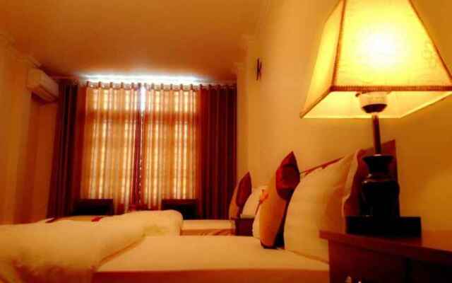 Avalon Hotel