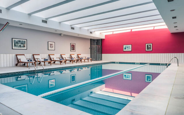 Vila Gale Opera Hotel