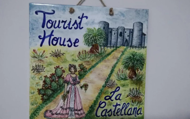 Tourist House La Castellana