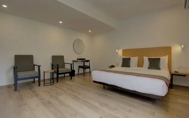 Hotel Sahaj Palace by OYO Rooms