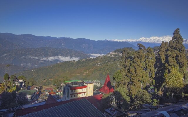 OYO 3875 Hotel Everest Glory