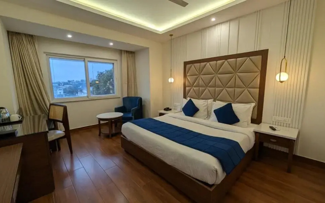 MJ Grand Inn