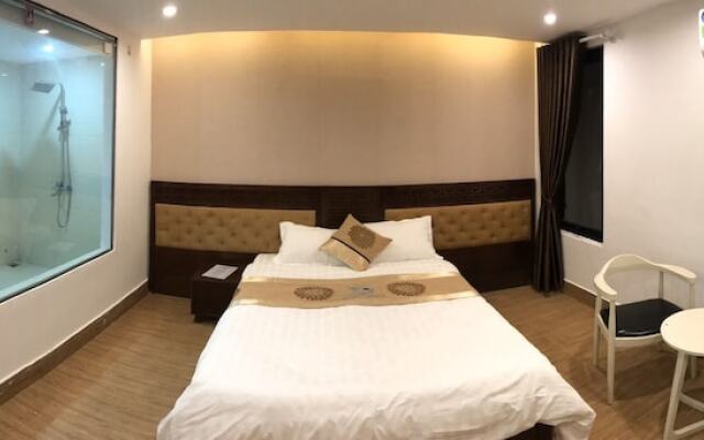Romance Hotel