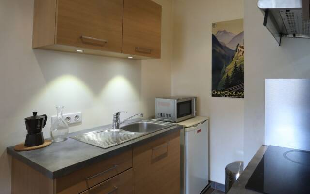 1bd Apartment Right Downtown