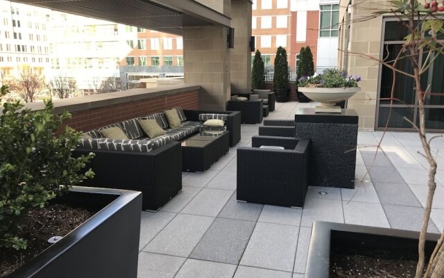 LRV Avant at Reston Town Center