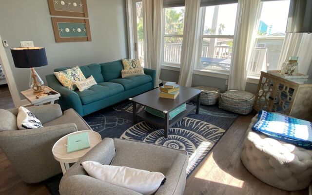 Beachside Paradise Retreat With Luxury