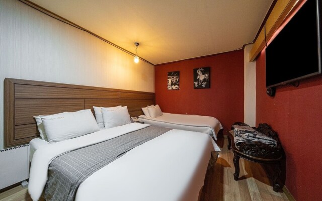 Yeongdeungpo Free Hotel