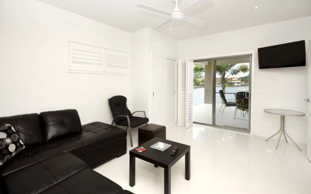 Serenity - Beauty on the Water