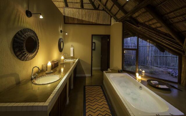 Tshwene Lodge