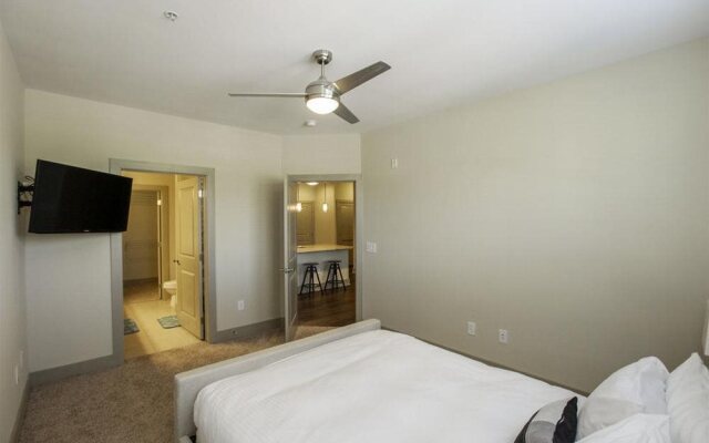 Music City by Nashville Vacations