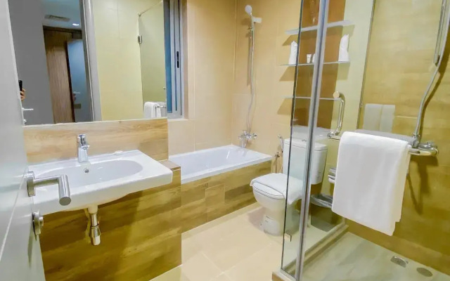 The Dragon Hotel & Resort & Sea Loft Chalets