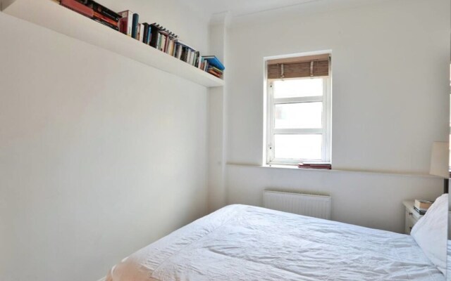 Perfect 2BR Apartment -near Liverpool Street!