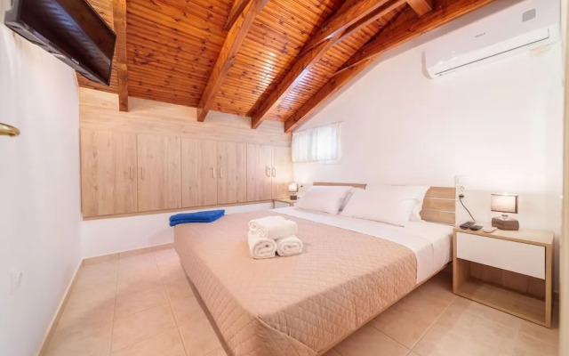 Iphigenia Apartments at Katelios