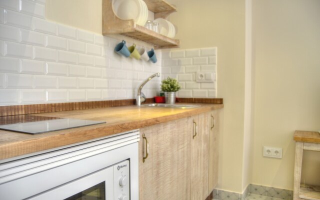 Eva Recommends Pureza Triana