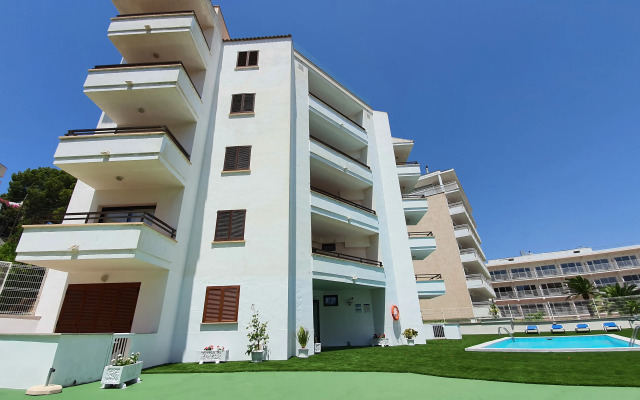 Marina Palmanova Apartamentos