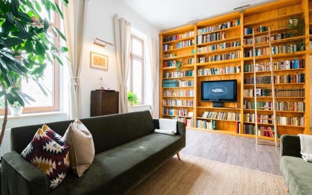 theleaf - design apartment & café