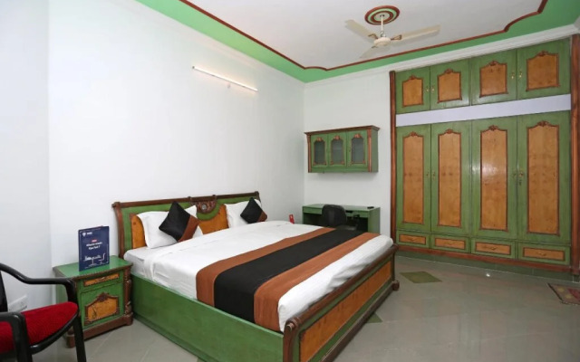 Hotel A R Inn 1 By OYO Rooms