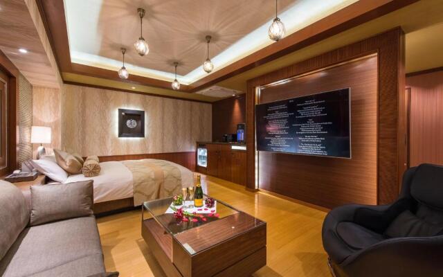 Hotel Dior7 - Adults Only
