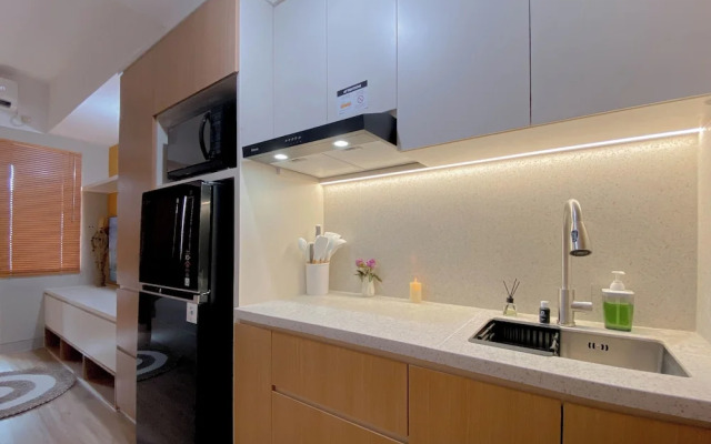 Good Studio Apartment LRT City Jatibening