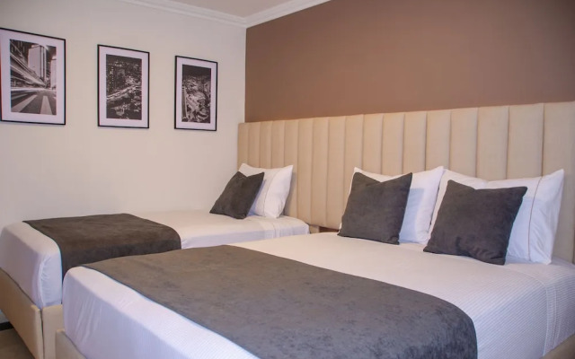 Hotel ByHours Las Americas