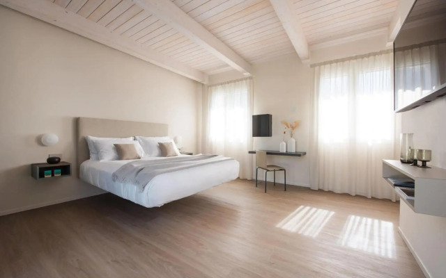 Open Hotel