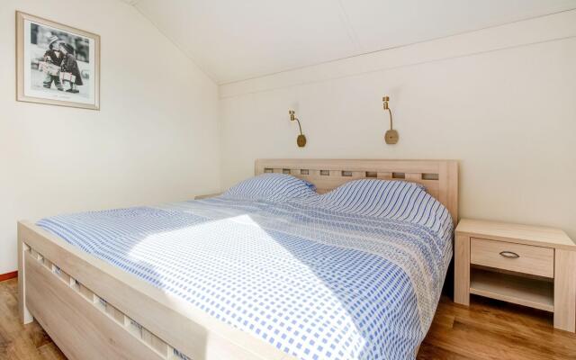 Luxurious Holiday Home in Koudum With Pool