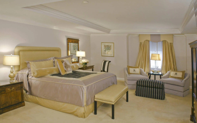 The Michelangelo Hotel