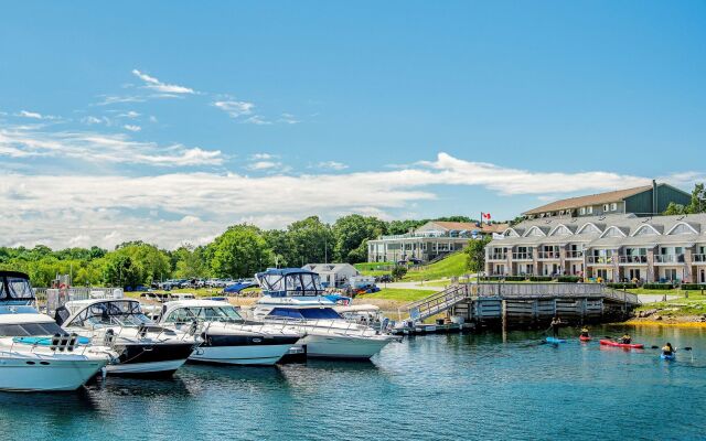 Oak Island Resort & Conference Centre