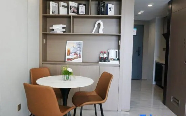 Xiaocheng International Apartment Hotel