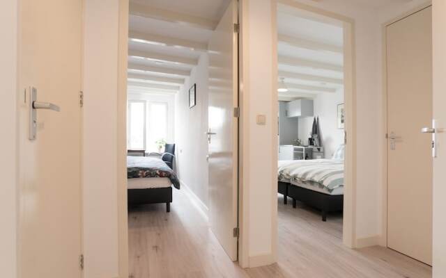 Central Hotspot Apartment