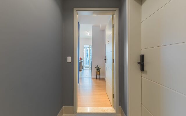 Apartamento Completo com Sacada e Vaga Vila Ol Mpia