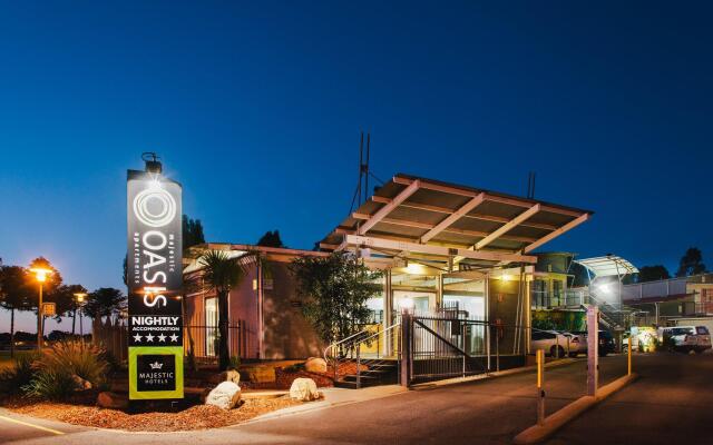 Majestic Oasis Apartments