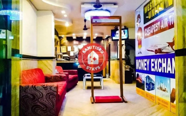 Oyo 703287 Neelam Hotels