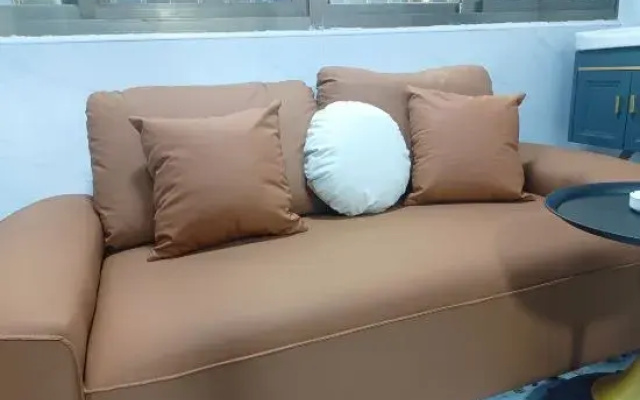 Rongrong Homestay (Ruijin Stadium Branch)