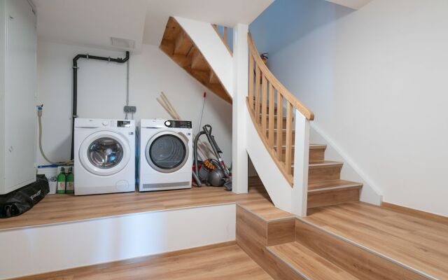 Spacious Chalet in Zell am See Near the Lake