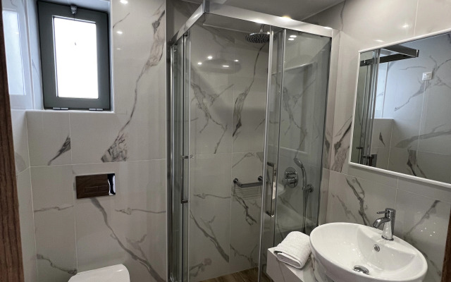 Nikolas Villas Apartments