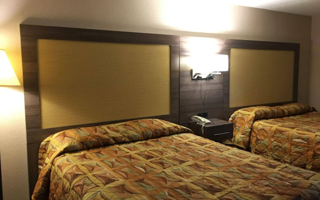 Redwood Inn and Suites