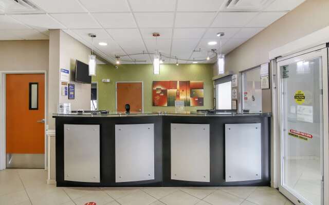 Best Western Plus Brunswick Inn & Suites