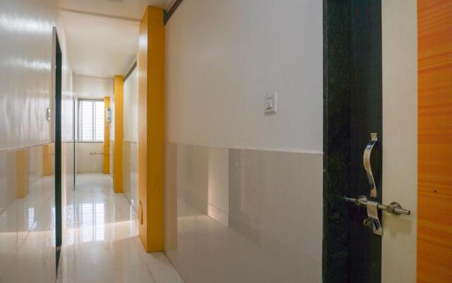 OYO 70135 Hotel Peshwai Lodge