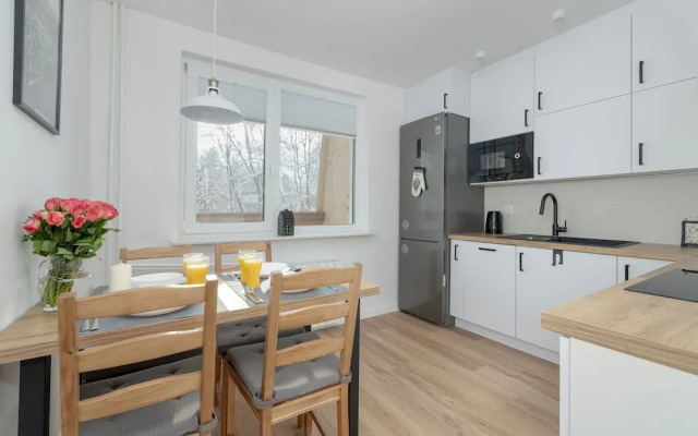 Mountain Corner Apartment by Renters