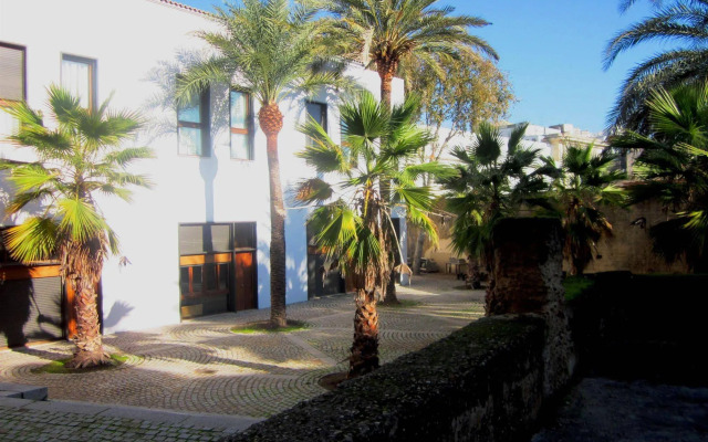 Apartamentos Turísticos Torre de la Plata