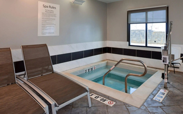 Holiday Inn Express & Suites Shippensburg by IHG