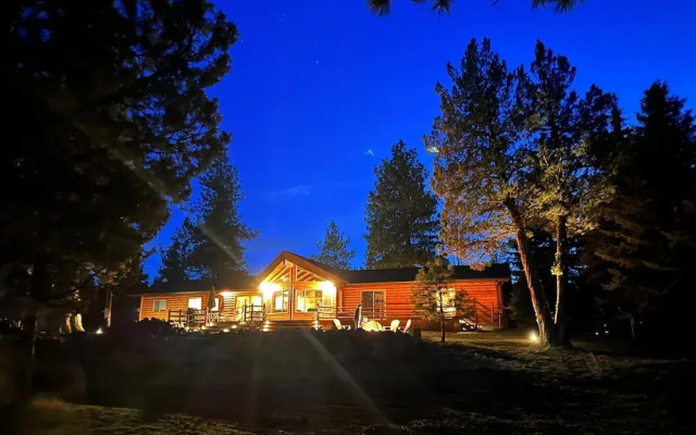 High-end Cabin 3BR 30min to Hoodoo Ski
