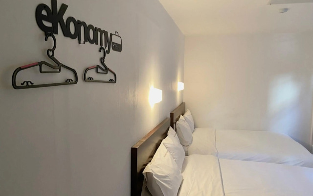 Ekonomy Haeundae Guesthouse