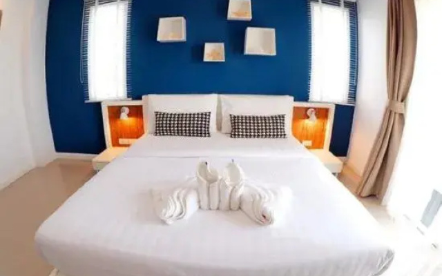 Chill House at Naiyang