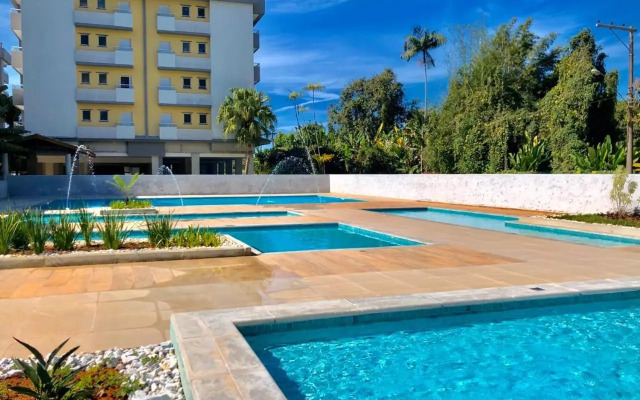 Condomínio completo em Ubatuba a 300 metros da praia