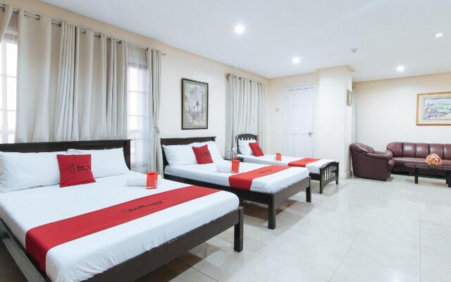 RedDoorz Plus @ Better Living Paranaque