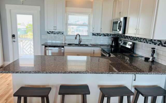 Holden R Breath 4 Bedroom Home by RedAwning